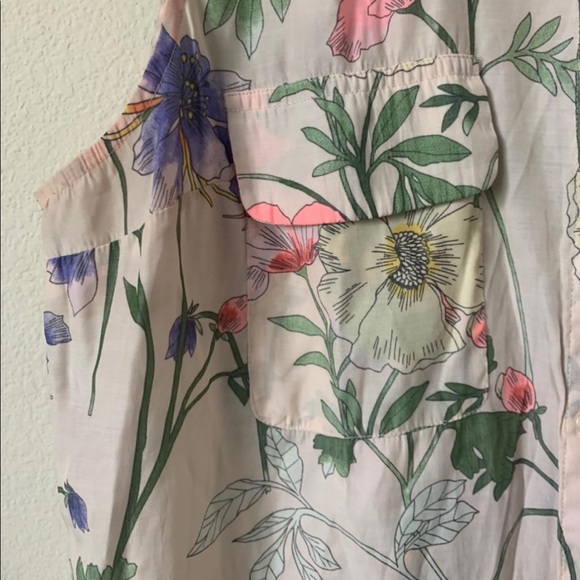 Floral Button Up - Picture 4 of 4